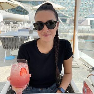 Meet your Posher, Ashley